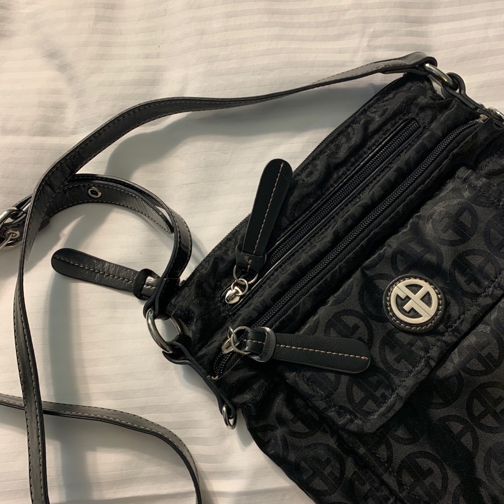 Black Giani Bernini purse